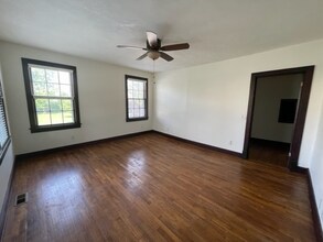 1004 W 7th St in Columbia, TN - Building Photo - Building Photo