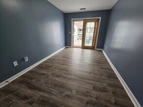 136 Meridian St in Groton, CT - Building Photo - Building Photo