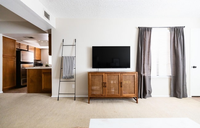 700 E Mesquite Cir in Tempe, AZ - Building Photo - Building Photo