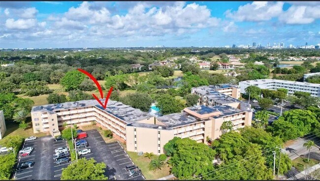 1301 NE 191st St in Miami, FL - Building Photo - Building Photo