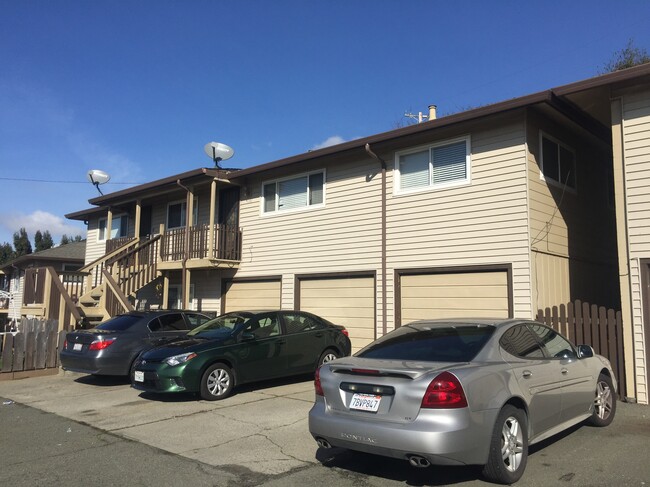 125-137 W Baxter St in Vallejo, CA - Building Photo - Building Photo