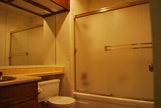 505 Cypress Point Dr in Mountain View, CA - Building Photo - Building Photo