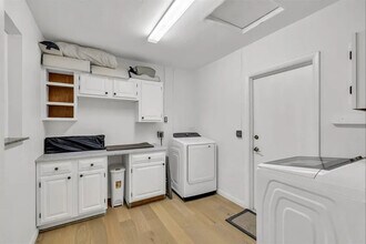 1684 SE 10th Ave in Deerfield Beach, FL - Building Photo - Building Photo