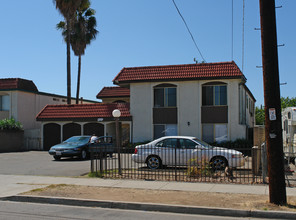 786 S Orange Ave in El Cajon, CA - Building Photo - Building Photo