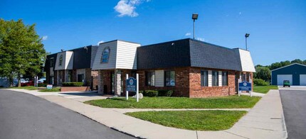 9622 Cape Cod Dr in Fair Haven, MI - Building Photo - Building Photo