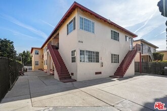 8150 Sepulveda Pl in Los Angeles, CA - Building Photo - Building Photo