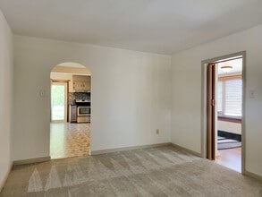 125 Gerhart Ave in Ephrata, PA - Foto de edificio - Building Photo