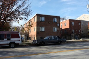 608 Eastern Ave NE in Washington, DC - Building Photo