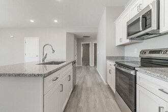 3465 N Nixon Ave in Springfield, MO - Building Photo - Building Photo