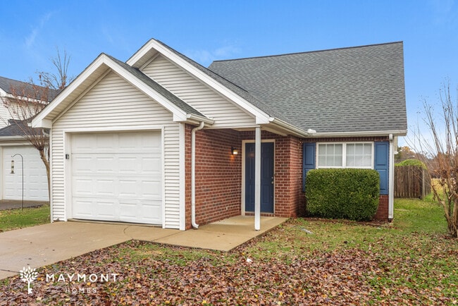 1429 Rochester Dr in Murfreesboro, TN - Foto de edificio - Building Photo