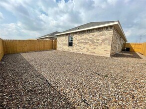16 Hiawatha Dr in Pharr, TX - Building Photo - Building Photo