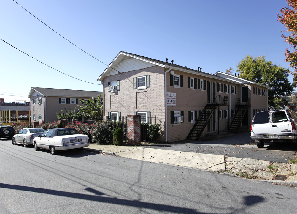 Bradley Flats in Atlanta, GA - Building Photo