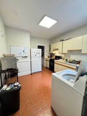 104 Strathmore Rd, Unit 1 in Boston, MA - Foto de edificio - Building Photo
