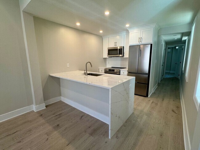 1108 Freyburg St-Unit -1108 Freyburg Fl 1 in Pittsburgh, PA - Building Photo - Building Photo