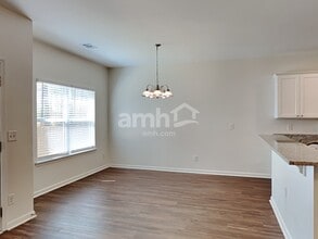 82 Torero Trail in Newnan, GA - Building Photo - Building Photo