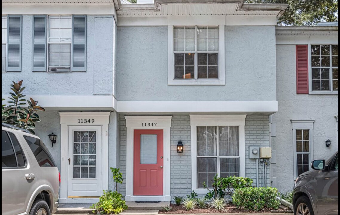 11347 Regal Square Dr in Tampa, FL - Building Photo