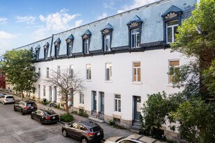 2542 Coursol Rue in Montréal, QC - Building Photo