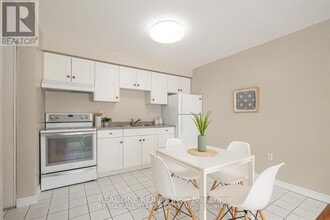 1 Testa Rd in Uxbridge, ON - Building Photo - Building Photo