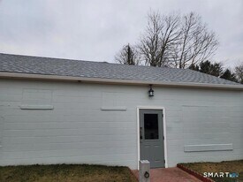 16 Church St in Voluntown, CT - Building Photo