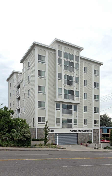 9th Street Flats in Tacoma, WA - Building Photo