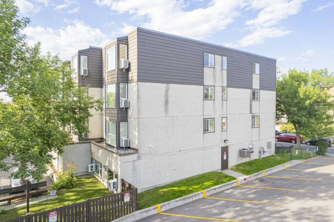 2612 14a St SW in Calgary, AB - Building Photo - Building Photo