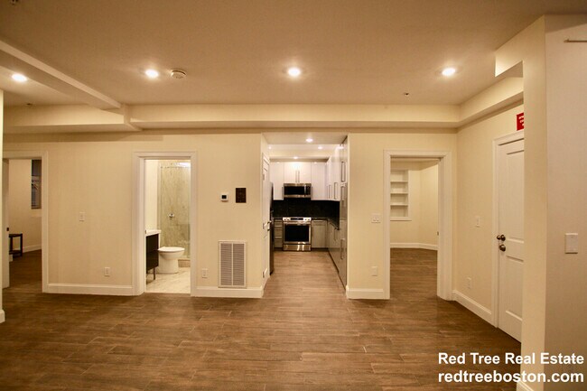 1675 Beacon St, Unit 1