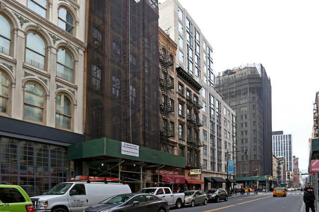 124 Chambers St in New York, NY - Building Photo - Building Photo