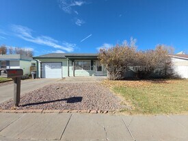 707 Lee Dr in Alamosa, CO - Building Photo
