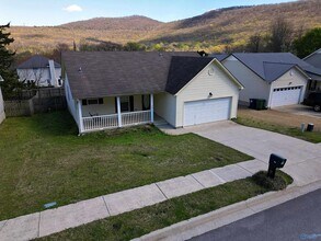 193 Hollington Dr NE in Huntsville, AL - Building Photo - Building Photo