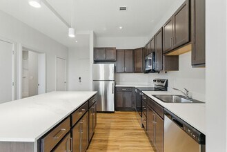 1170 Tremont St in Boston, MA - Building Photo - Building Photo