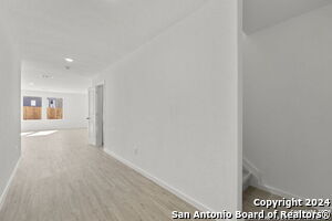 9118 Coronal Rings in San Antonio, TX - Building Photo - Building Photo