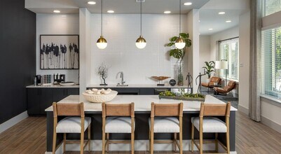 10881 Caladesi Ave, Unit AS2 in Tampa, FL - Building Photo - Building Photo