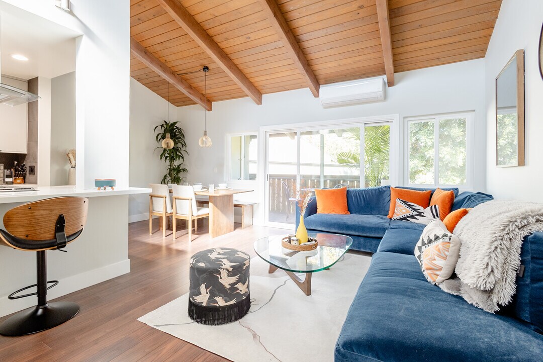 5005 Stoney Creek Rd in Culver City, CA - Building Photo