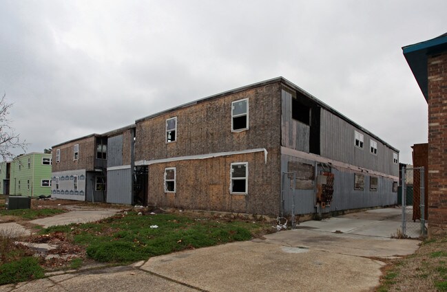 6847 Cindy Pl in New Orleans, LA - Foto de edificio - Building Photo