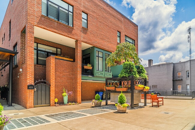 property at 515 W Main St