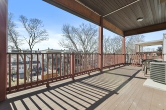 893 E 4th St, Unit 2 in Boston, MA - Building Photo - Building Photo