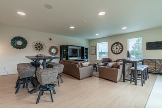 Anthony's Corner Lofts in Salem, OR - Building Photo - Building Photo