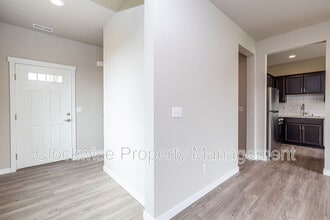108 Tacoma Ct NW in Orting, WA - Building Photo - Building Photo