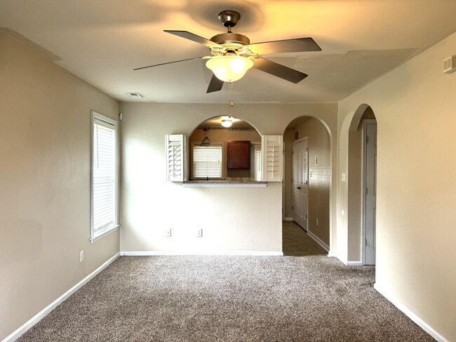 286 Caldwell Loop in Jacksonville, NC - Building Photo - Building Photo