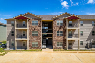 Bristol Ridge in Clarksville, TN - Foto de edificio - Building Photo