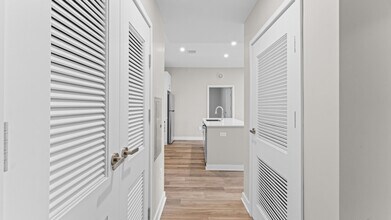 475 Communipaw Ave in Jersey City, NJ - Building Photo - Building Photo