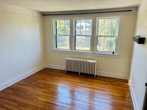 11 Elliott in Glen Cove, NY - Building Photo - Building Photo