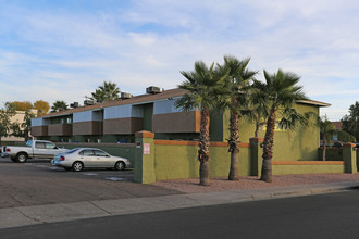 Paradise Arbor in Phoenix, AZ - Building Photo - Building Photo