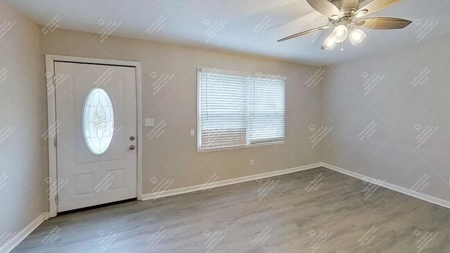 5106 Crest Dr in Kansas City, KS - Building Photo - Building Photo