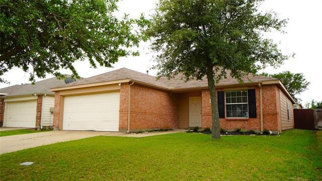 2024 Wildwood Dr in Forney, TX - Foto de edificio - Building Photo