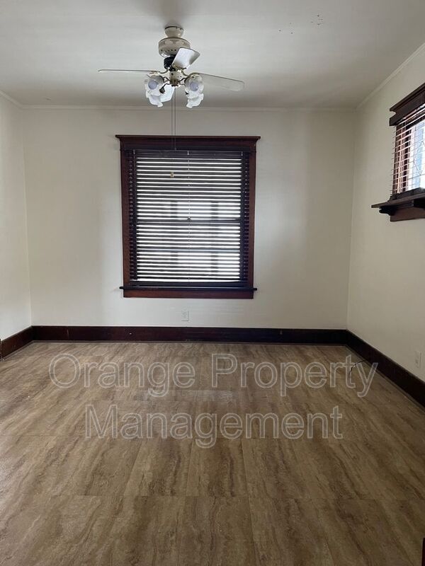 2121 Lothrop St in Omaha, NE - Building Photo - Building Photo