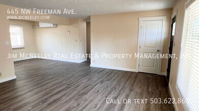 445 NW Freeman Ave in Hillsboro, OR - Building Photo - Building Photo