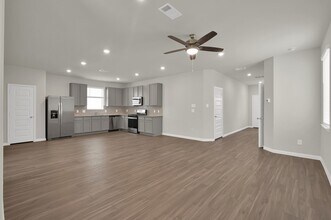13244 Musky Dr in Conroe, TX - Building Photo - Building Photo