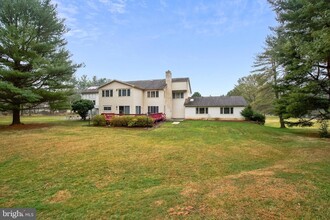 10908 Barn Wood Ln, Unit 9211 in Potomac, MD - Building Photo - Building Photo