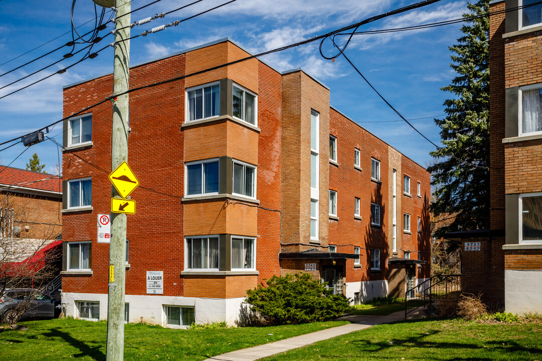 5767 Hudson Ch in Montréal, QC - Building Photo